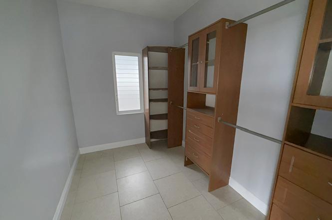 Gallery image 13