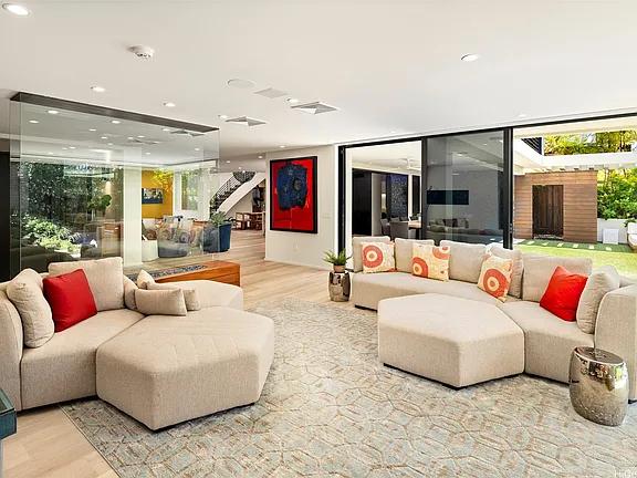 Gallery image 1